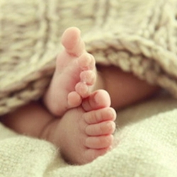 新生儿吮乳无力